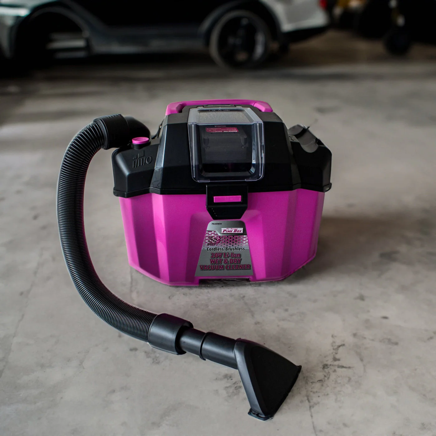 20-Volt Brushless Cordless 2.6 Gallon Wet/Dry Vacuum - Image 8